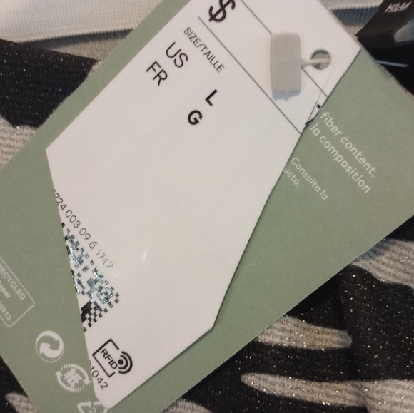 Pants. H&M DIVIDED. Size Large. Animal Print. Boot Cut Flare Leg - Picture 8 of 16